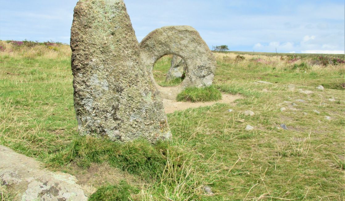 The Men an Tol Standing Stones