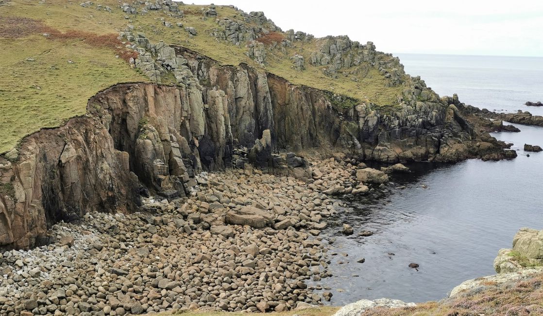 Corrugated cliffs near Gwennap Head